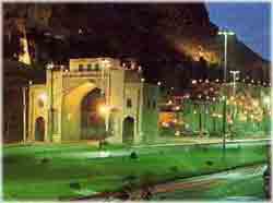 Iran, Shiraz, Darvaze-Qoran